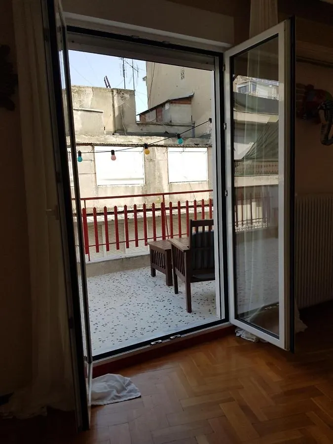 Quiet City Centre Apartment With Large Balcony 塞萨洛尼基